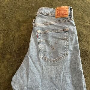 Levi ribcage crop Jean